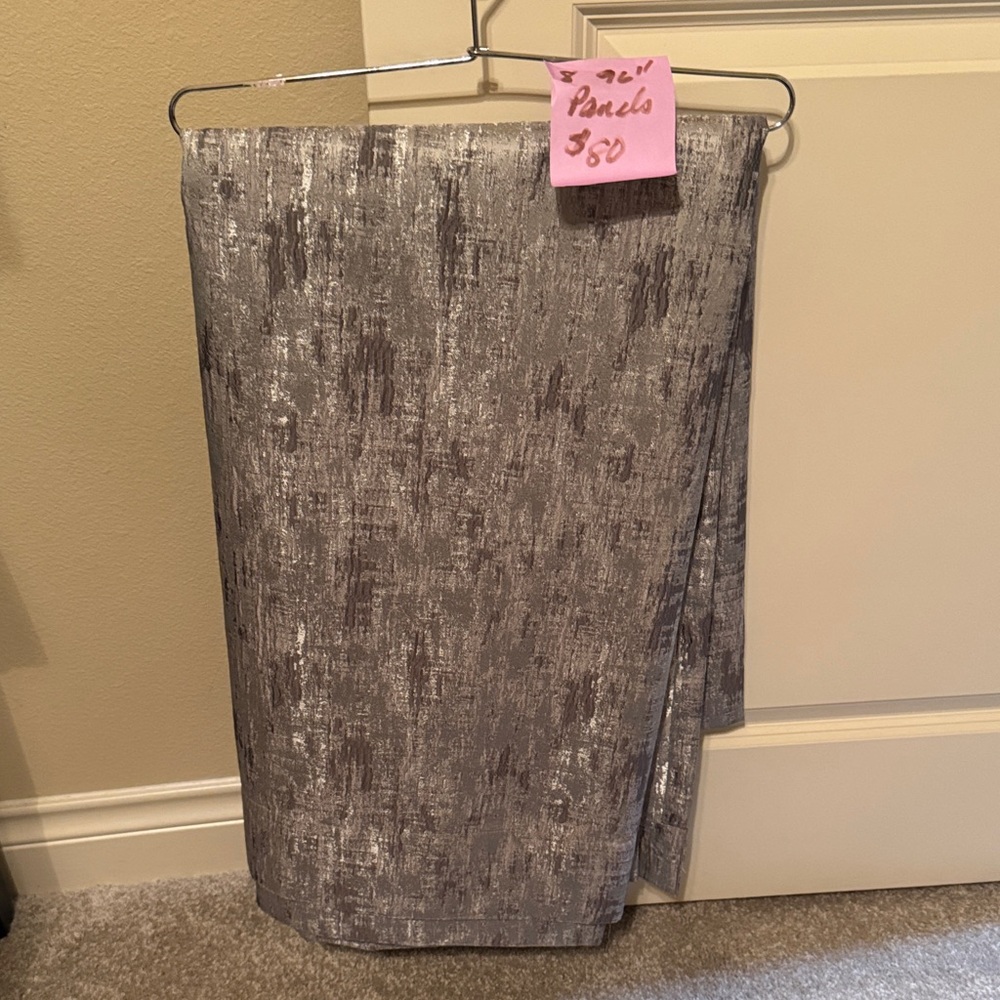 [#3] SET OF 2 - Tahari Grey/Silver Curtain Panels